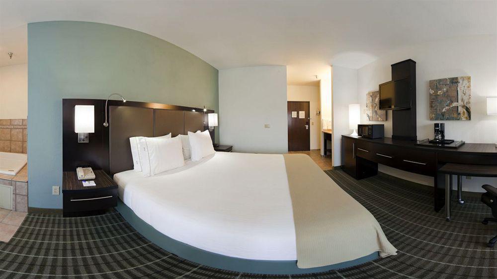 Holiday Inn Express Monticello By Ihg Εξωτερικό φωτογραφία
